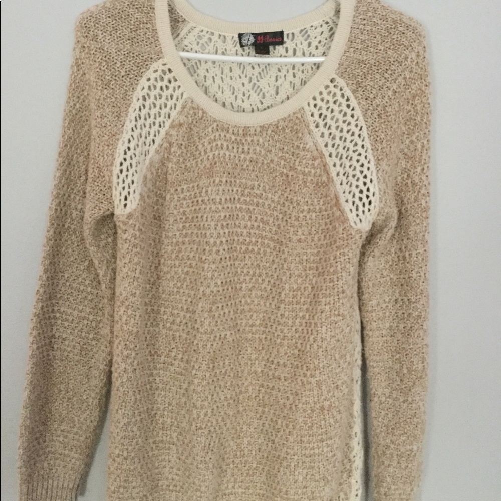 Women’s sweater